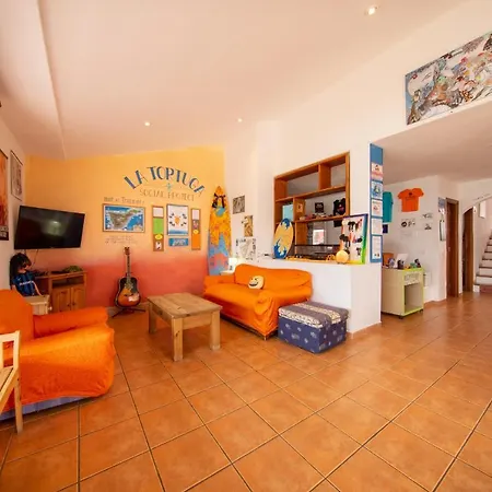 La Tortuga Hostel-2